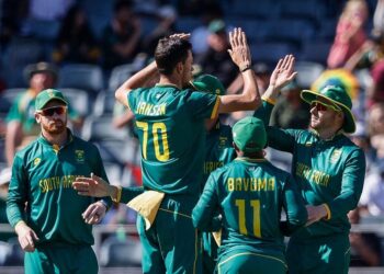 अस्ट्रेलियासँगको एकदिवसीय क्रिकेट शृङ्खला दक्षिण अफ्रिकालाई