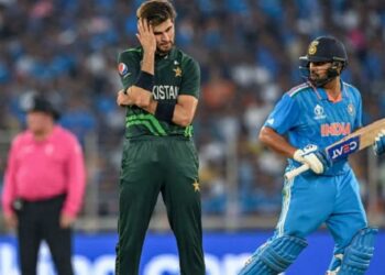 भारतले विश्वकप क्रिकेटमा पाकिस्तानलाई ७ विकेटले हरायो