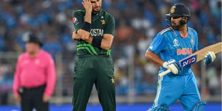 भारतले विश्वकप क्रिकेटमा पाकिस्तानलाई ७ विकेटले हरायो