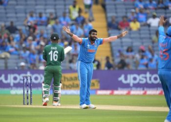 भारतलाई बङ्गलादेशले दियाे २ सय ५७ रनकाे लक्ष्य