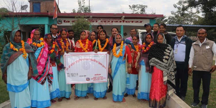 बुद्धभुमि नगरपालिकामा महिला स्वास्थ्य स्वायंसेविकालाई प्रोत्सहित गर्न सम्मान