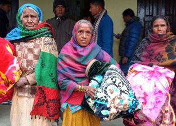 कपिलबस्तुमा जाडो बढेपछि बिपन्नलाई न्यानो कम्मल