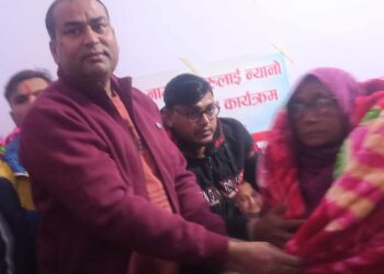 वडा कार्यालयद्धारा ज्येष्ठ नागरिकलाई कम्बल वितरण