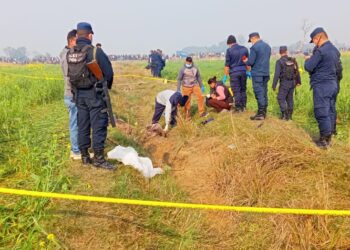 टाउको छिनालेर कुलोमा खाल्टो बनाई गाडिएको अवस्थामा शव फेला