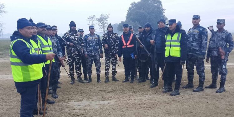 कपिलवस्तुको नेपाल–भारत सीमामा संयुक्त सुरक्षा गस्ती
