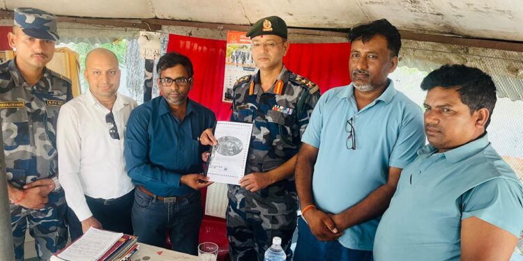 सशस्त्र प्रहरीलाई विपद् उद्धार सामग्री