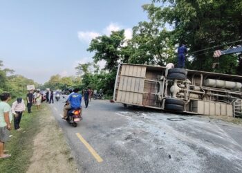 काठमाण्डौबाट दाङ जादै गरेको बस दुर्घटना, २९ जना घाइते