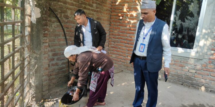 विद्यालय अस्पतालमा रहेका चमेना गृहको अनुगमन