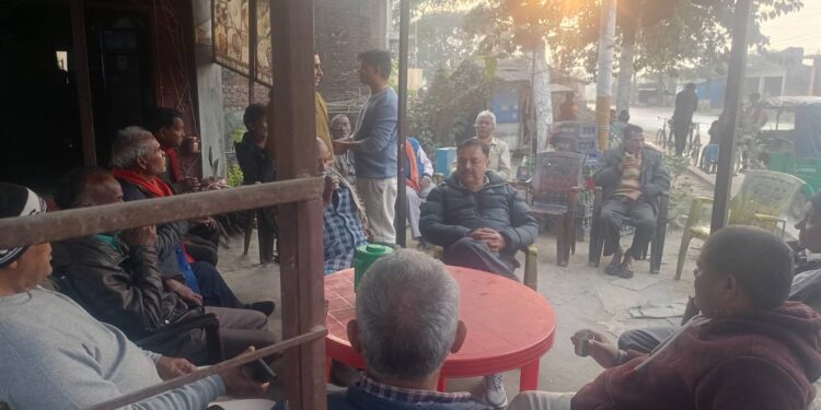 कपिलबस्तु वडा नंं ६ का विभिन्न स्थानमा कांग्रेस उम्मेदवार आचार्यको भेटघाट